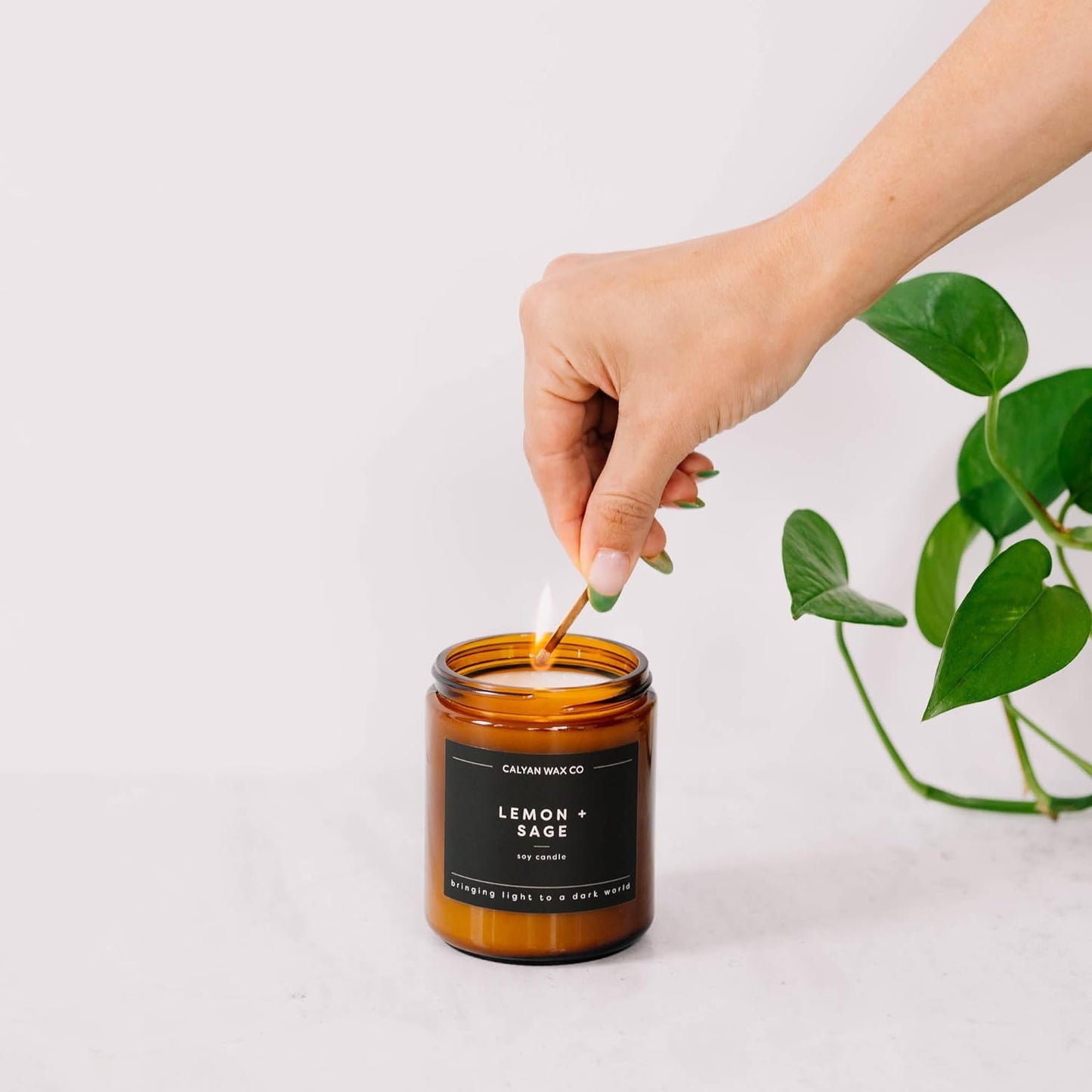 Soy Wax Candle, Lavender + Bergamot Scented Candle, 57 Hour Burn Time, Aromatherapy Soy Candles, Non Toxic & Vegan Soy Wax, Amber Glass Jar Scented Candles, 7.2Oz