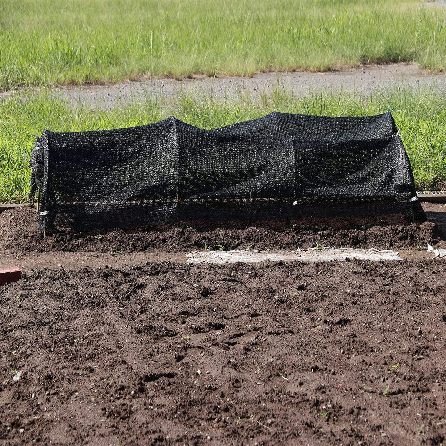 40% Shade Cloth Sun Net, Sunblock Garden Shade Mesh Fabric for Garden Flower, Patio, Plant Cover, Greenhouse, 10X20Ft, Black